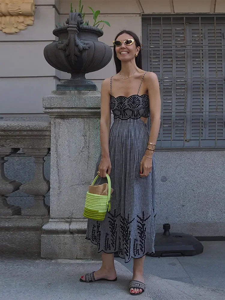 Leah - Chic Gingham Dress